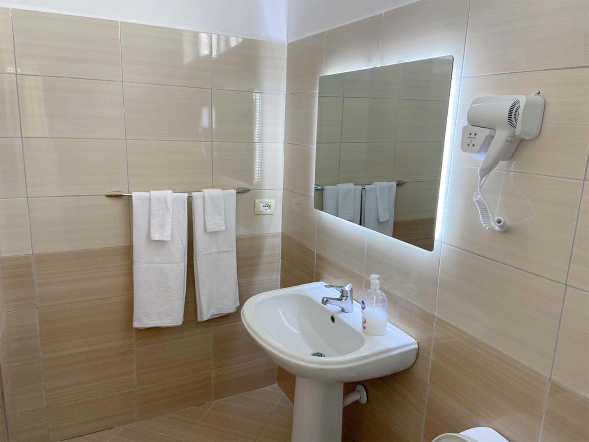 Guesthouse Niko Μπεράτ Εξωτερικό φωτογραφία