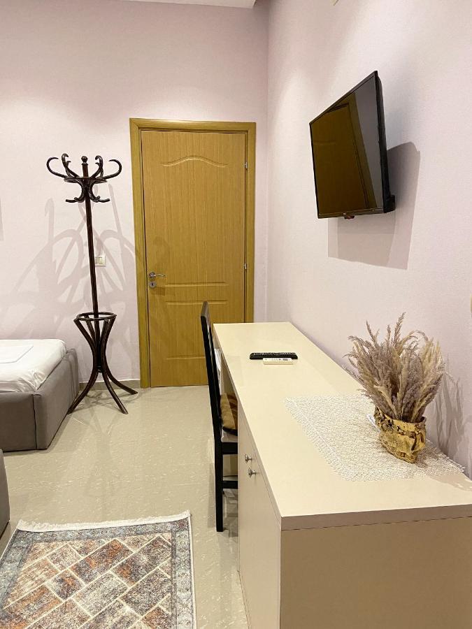 Guesthouse Niko Μπεράτ Εξωτερικό φωτογραφία