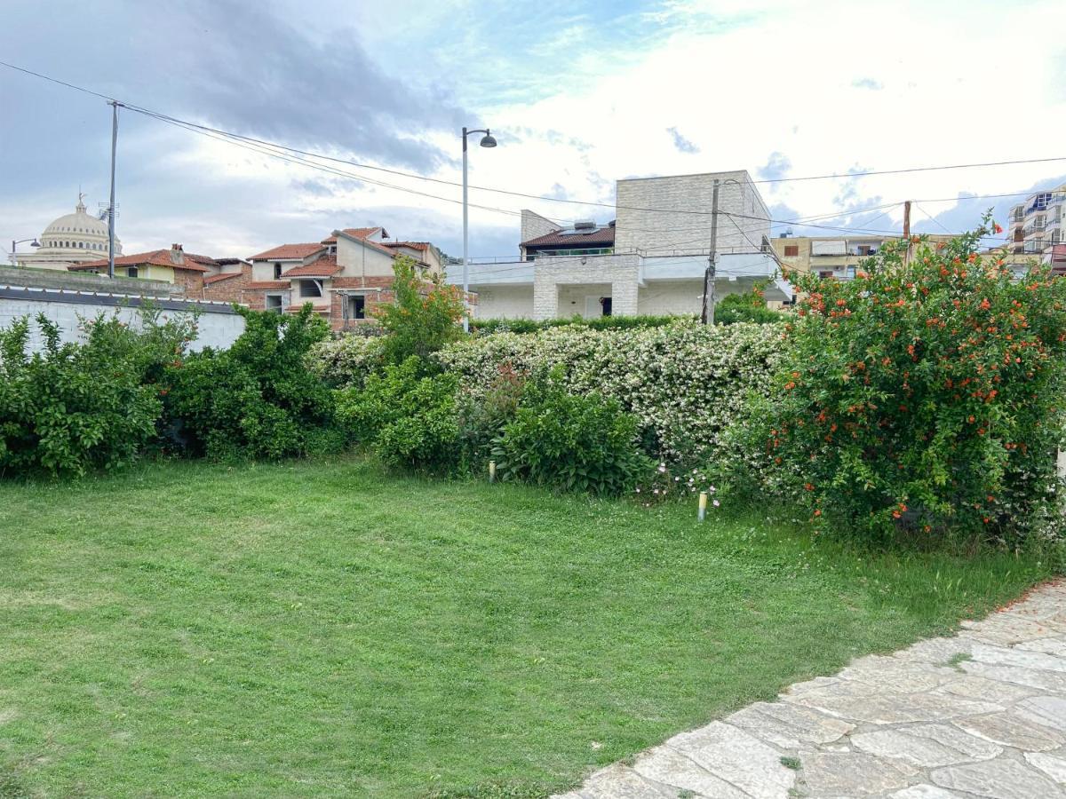 Guesthouse Niko Μπεράτ Εξωτερικό φωτογραφία