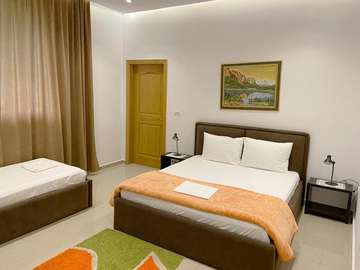 Guesthouse Niko Μπεράτ Εξωτερικό φωτογραφία