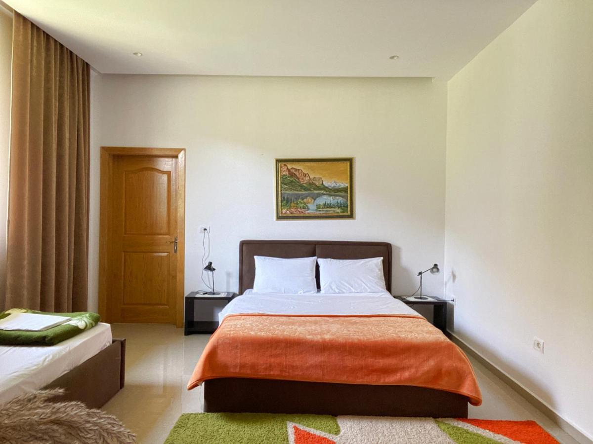 Guesthouse Niko Μπεράτ Εξωτερικό φωτογραφία